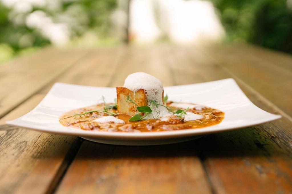 Hotel-Restaurant-Vinothek Felix Sommer Auersthal Экстерьер фото