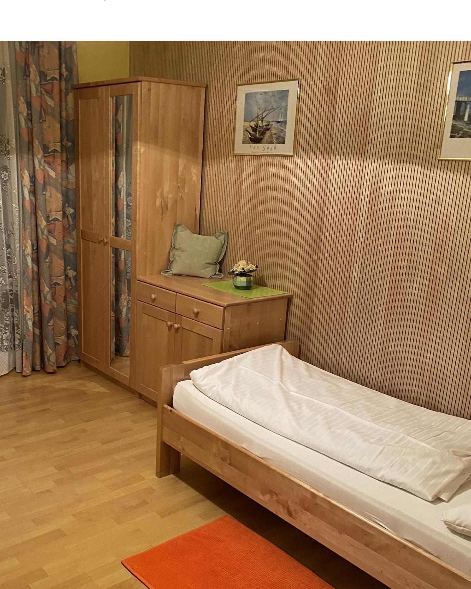 Hotel-Restaurant-Vinothek Felix Sommer Auersthal Экстерьер фото